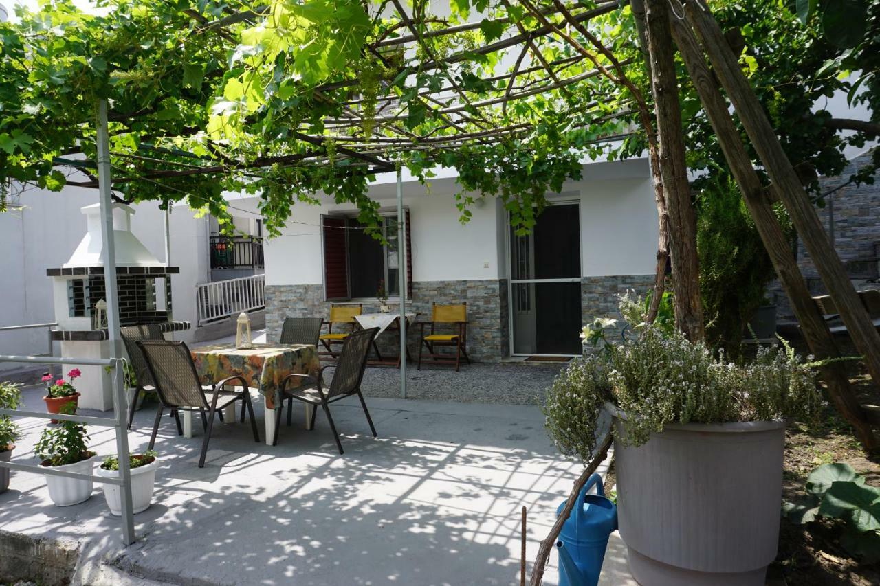 Anastasia' S Guest House Neos Marmaras Exterior foto